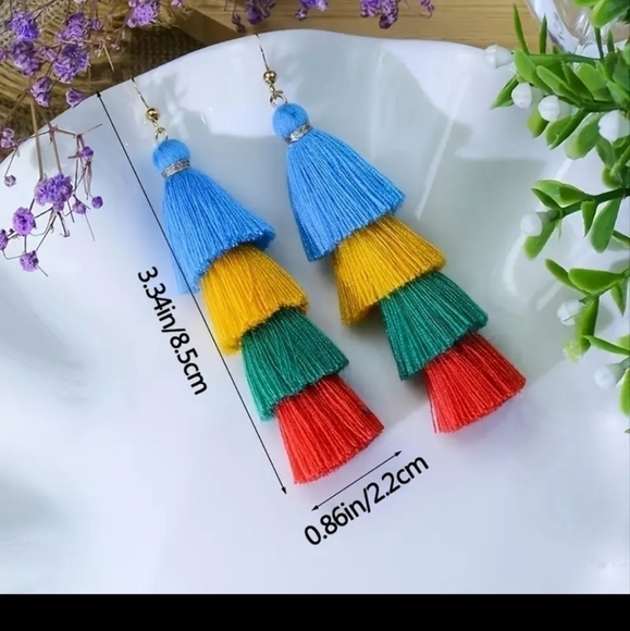 NWT Bohemian Multicolor Gradiant Cake Tassell Earrings Blue/Yellow - Picture 4 of 6